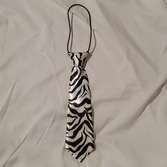 NEW ZEBRA PRINT TIE - Picture 1 of 2